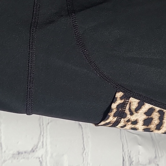 Zyia Active sz 6-8 black leopard print leggings WP195 - Picture 4 of 6